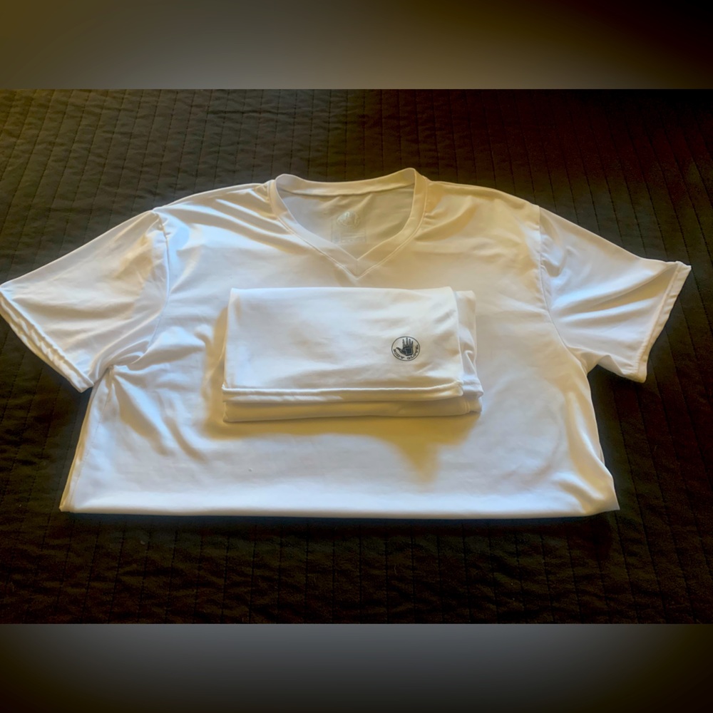 Body Glove v Neck Bundle of 2